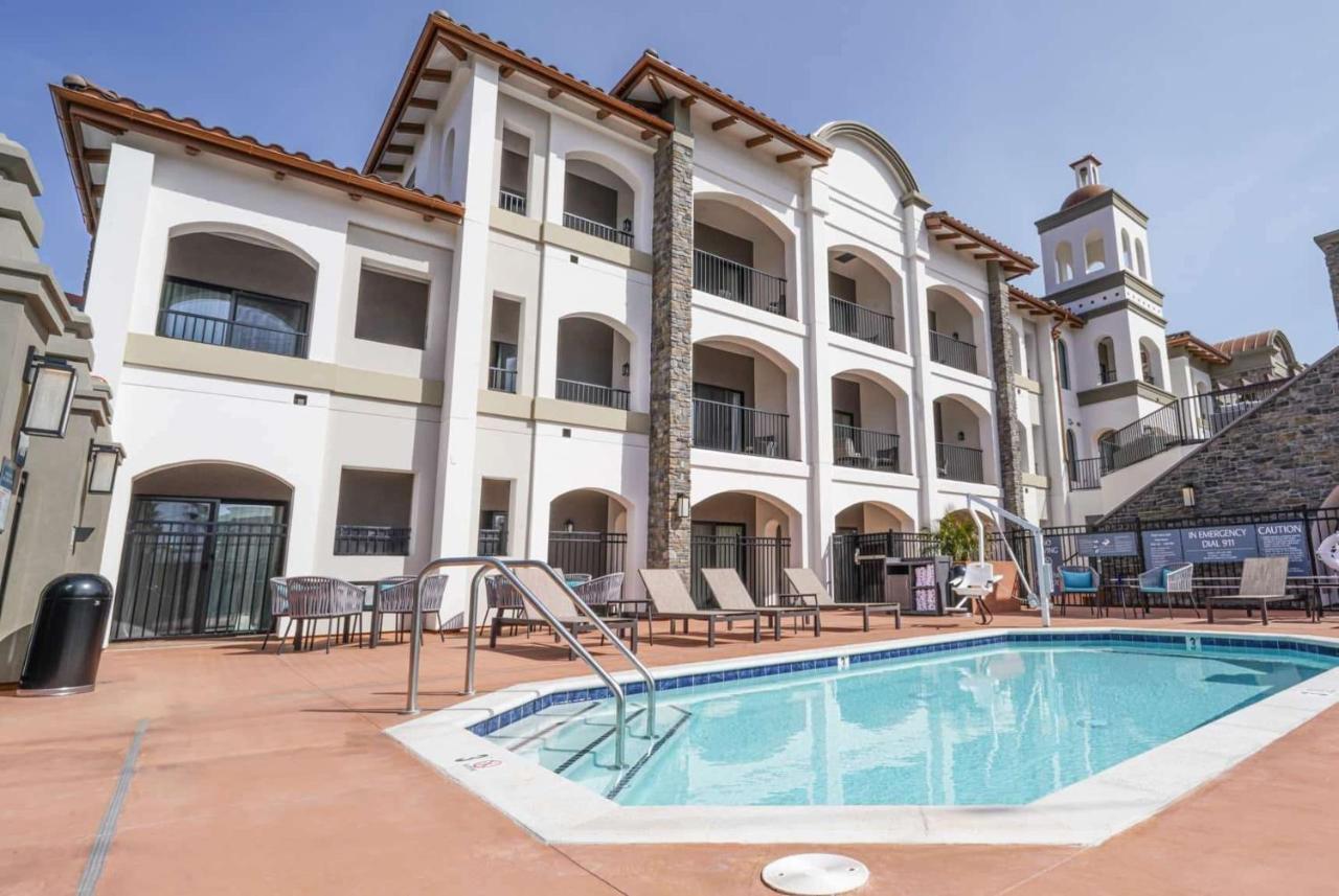 La Quinta Inn & Suites By Wyndham Санта Круз Екстериор снимка