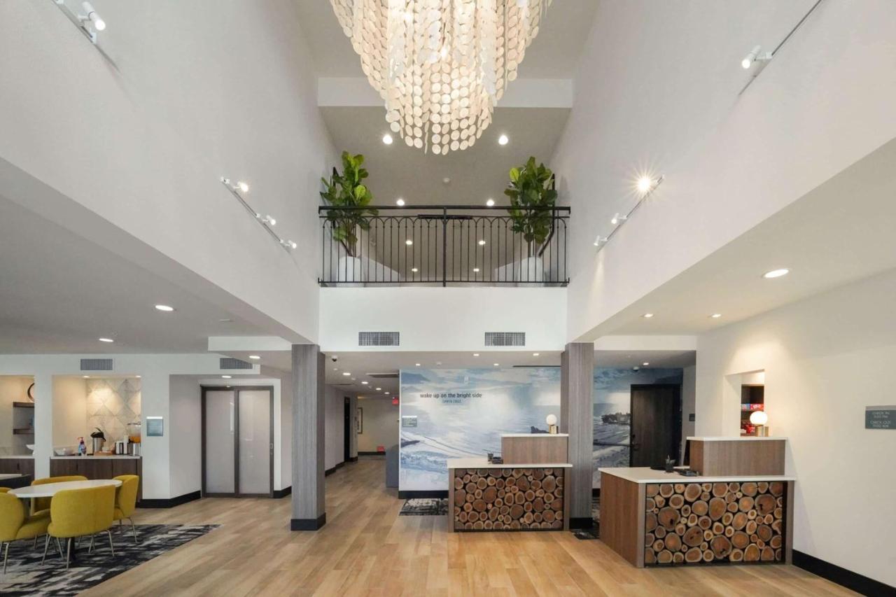 La Quinta Inn & Suites By Wyndham Санта Круз Екстериор снимка