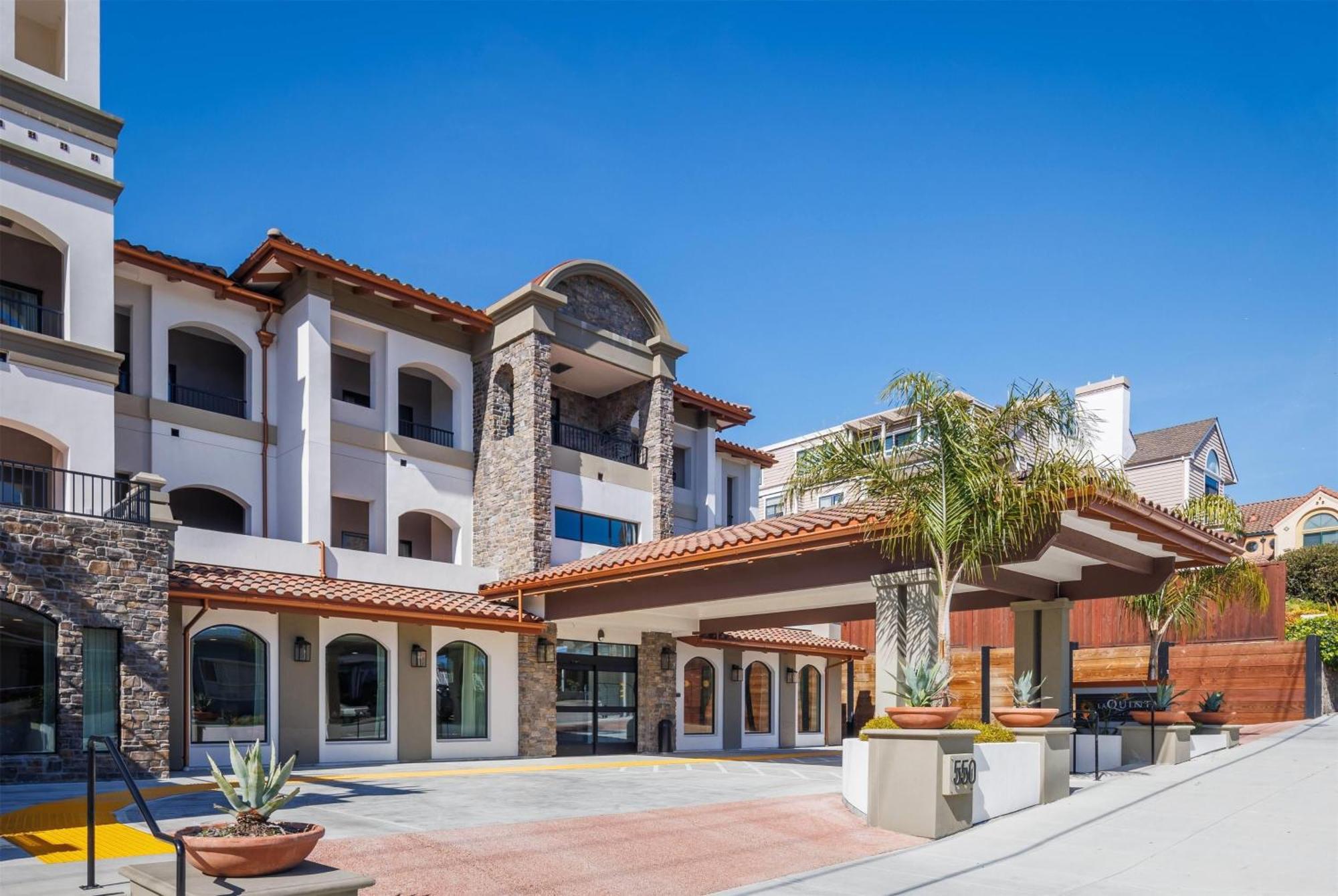 La Quinta Inn & Suites By Wyndham Санта Круз Екстериор снимка